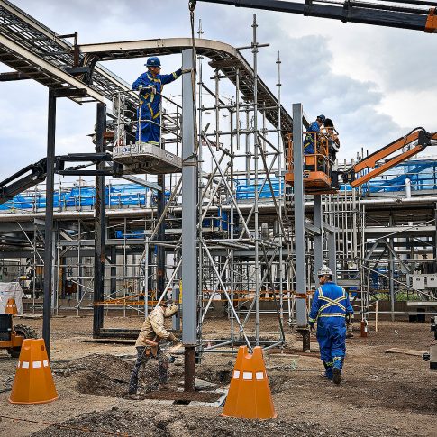 Refinery Construction. - Industrial - HarderLee