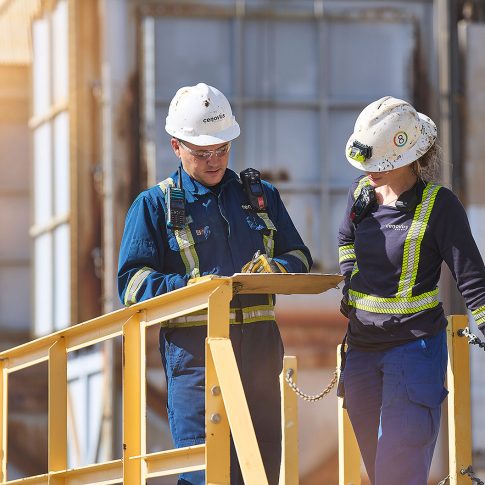 Female Industrial worker - Industrial - HarderLee